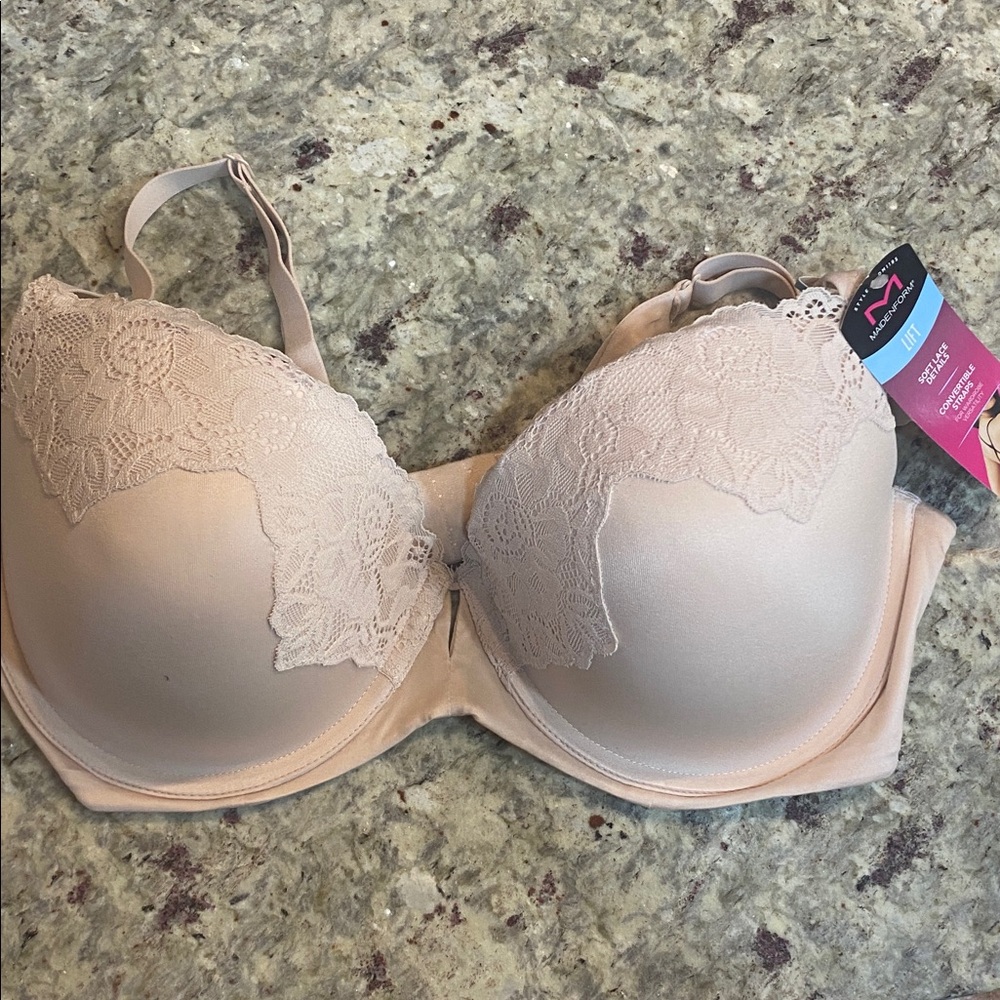 Pink Lace Trim Maidenform Bra 40C new with tags Underwire